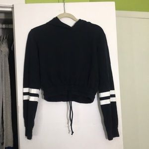 Hoodie sweatshirt with cuffed bottom
